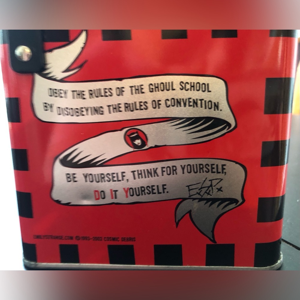 🐈‍⬛ Emily the Strange Ghoul School Lunchbox RARE VINTAGE - Picture 5 of 8